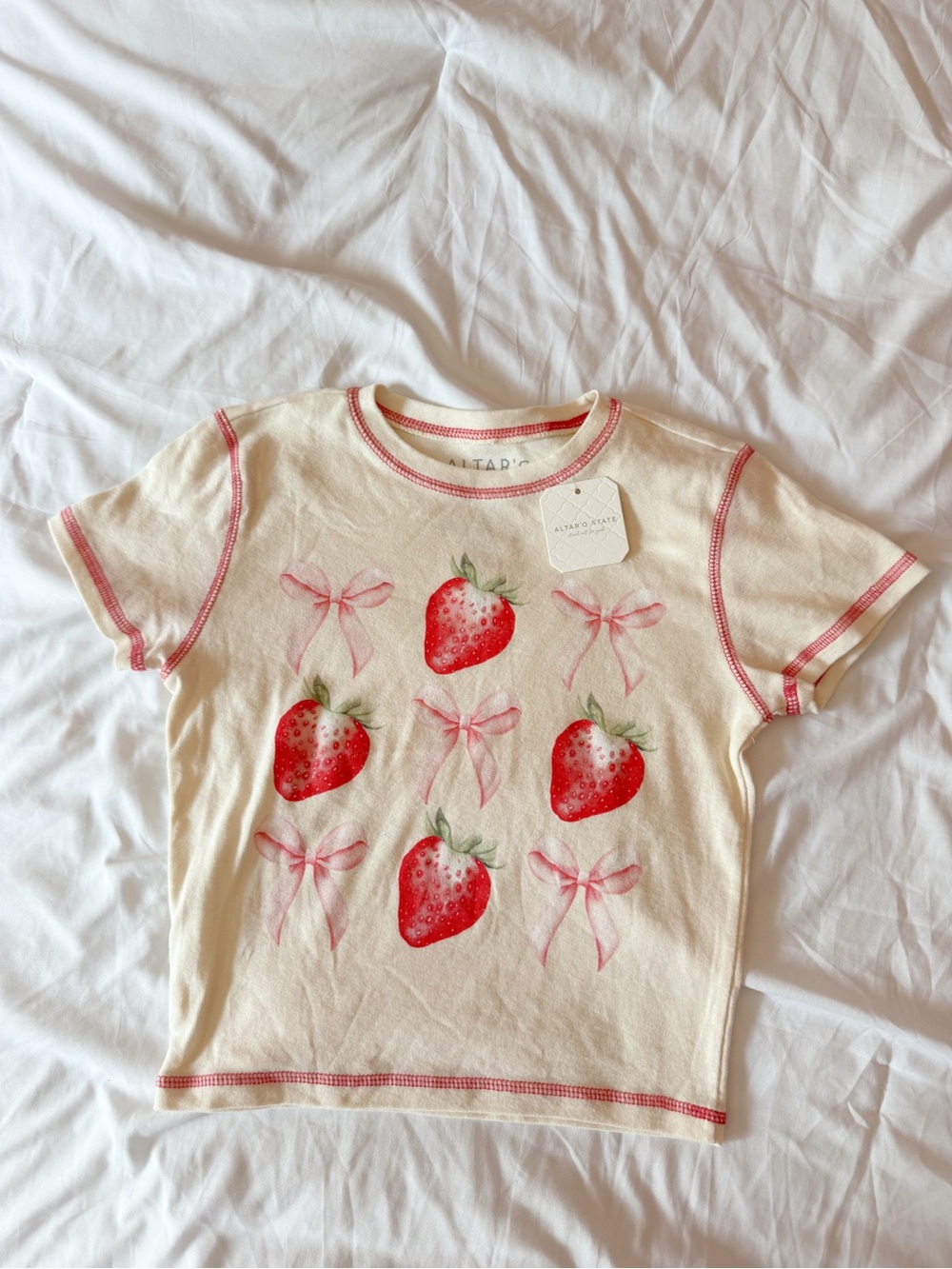 Altar'd State Gardenia Bows And Strawberries Graphic Baby Tee Size XS